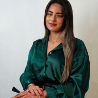 Aline Antunes Email & Phone Number