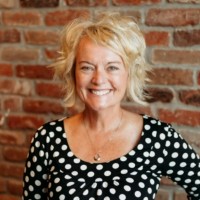 Jenny Toth Email & Phone Number