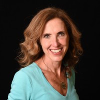 Investopedia Employee Yasmin Ghahremani's profile photo