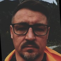 Tomasz Jemiola Email