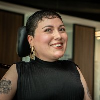Fernanda V. Email