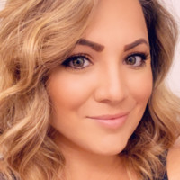 JLL Employee Ellen Ellis's profile photo