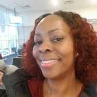actively looking Employee Elizabeth Mouton's profile photo