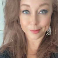 Laurel Deering Email & Phone Number