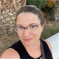 Anja Möller Email