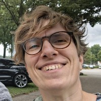 Ellen de Vlieger Email