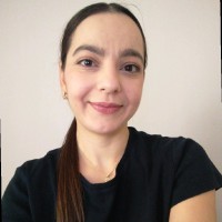 Anna Kalliora Email