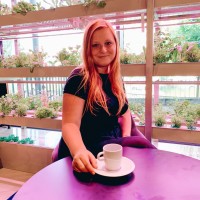 Karolína Kocourková Email