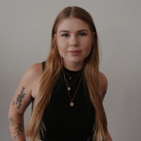 ad4mat Employee Hannah Schweitzer's profile photo