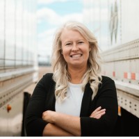 Art Pape Transfer Employee Melissa Hoppman's profile photo