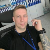 Tomáš Valenta Email