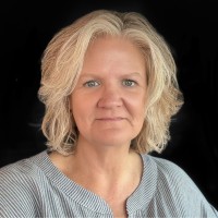 Kim Renz Email & Phone Number