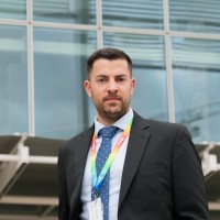 Simon Henry Email