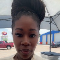 Blinds.com Employee Ayesha McCovery's profile photo