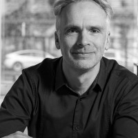 Email e telefono di Damian Hadley