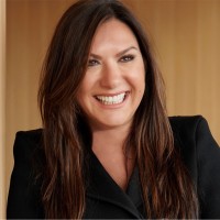 E-mail e número de telefone de Vicky Drakousis