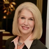 Coldwell Banker West Shell Employee Sarah Noggle's profile photo
