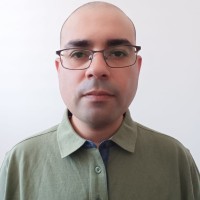 Luis Muñoz Vega Email