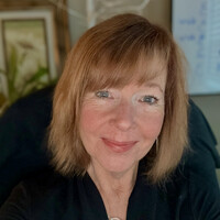 Linda Russell Email & Phone Number