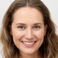 Kimberly Holt Email & Phone Number