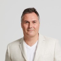 Christopher Kerr Email