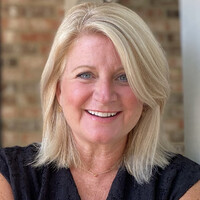 LifeCare Alliance Employee Beth Domanik's profile photo