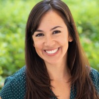 Edwards Lifesciences Employee Lucia Walker's profile photo