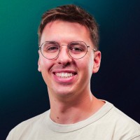 Shapeheart Employee Owen Lévêque's profile photo