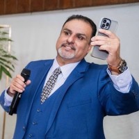 ABcom LLC Employee Eric Mariscal's profile photo
