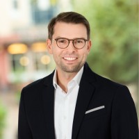 Sebastian Baumann Email