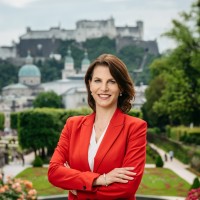 Karoline Edtstadler Email