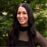 Kyndra G. Email