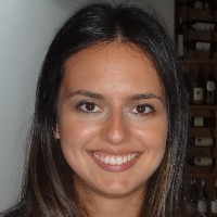 Julia Morais Email