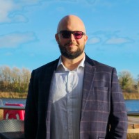 Daniel Holloway Email