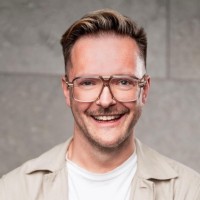 Bert Löschner Email