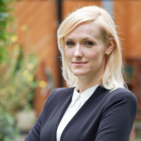 Karolina Knopp Email