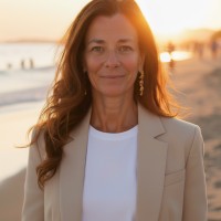 Maria Lessa Email