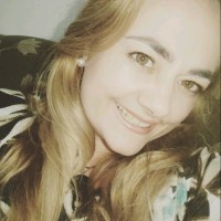 Kellyn Simões Email