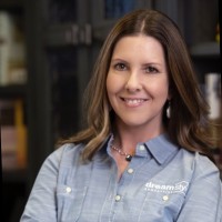 Dreamstyle Remodeling Employee Kellie Linfoot's profile photo