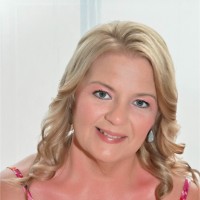Amanda Lowry Email & Phone Number