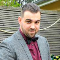 Vincent Muszynski Email
