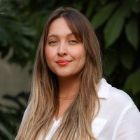 Letícia Avila Email & Phone Number