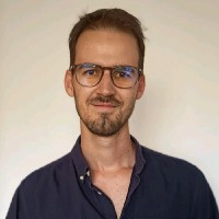 Dávid Lévai Email