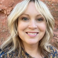 Robyn Seefeldt Email & Phone Number