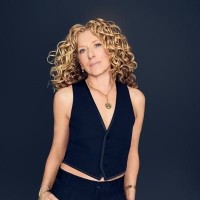 Kelly Hoppen Email