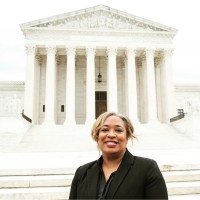 Thomas J. Henry Law Employee Kelli Hooper's profile photo