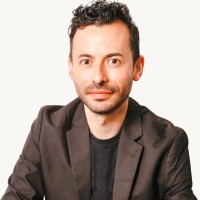 Mario Guzmán Email