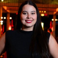 DMC Group Employee Isabela Vargas Megda Cruz's profile photo