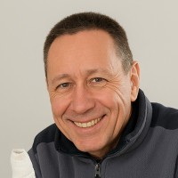 Dietmar Holz Email