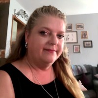 Ultrathin Ribbons Employee Tina Yeager's profile photo